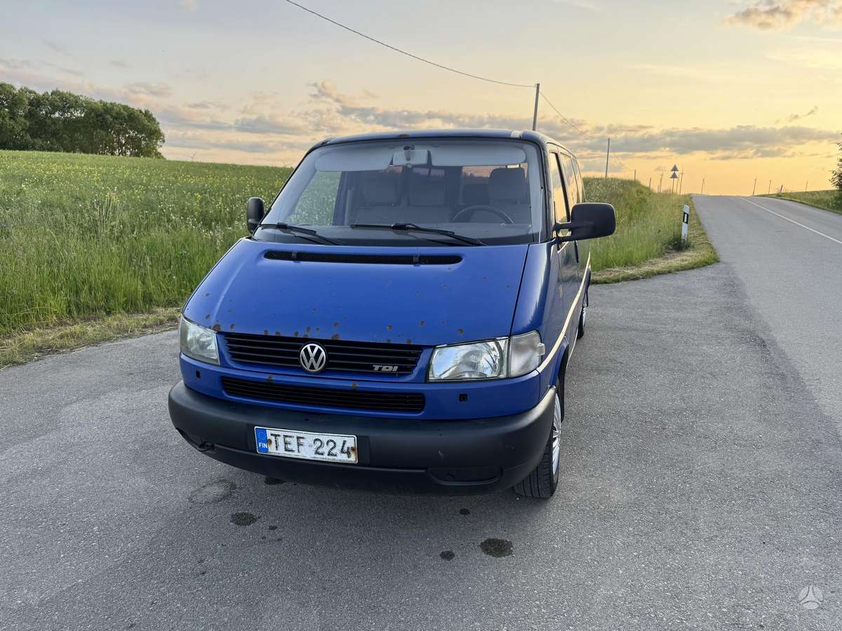 Volkswagen Caravelle - 4