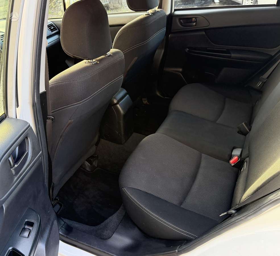 Subaru XV, 2.0 l., off-road / crossover
