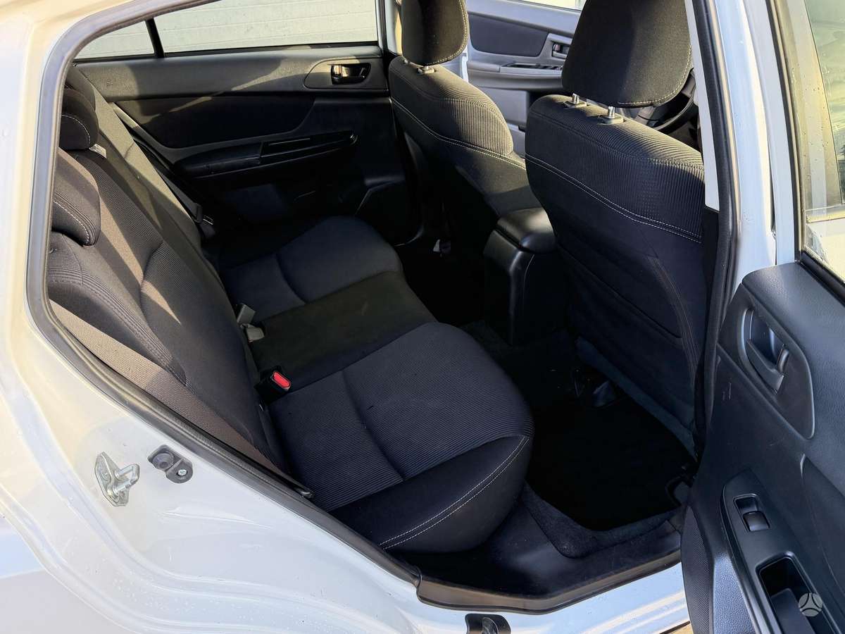 Subaru XV, 2.0 l., off-road / crossover