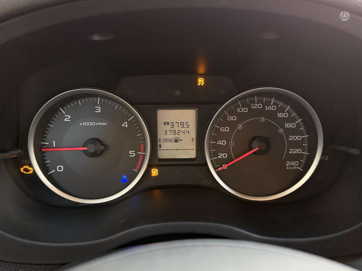 Subaru XV, 2.0 l., off-road / crossover
