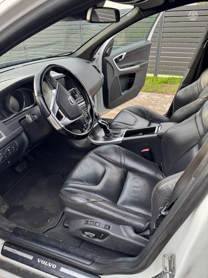 Volvo XC60 - 4