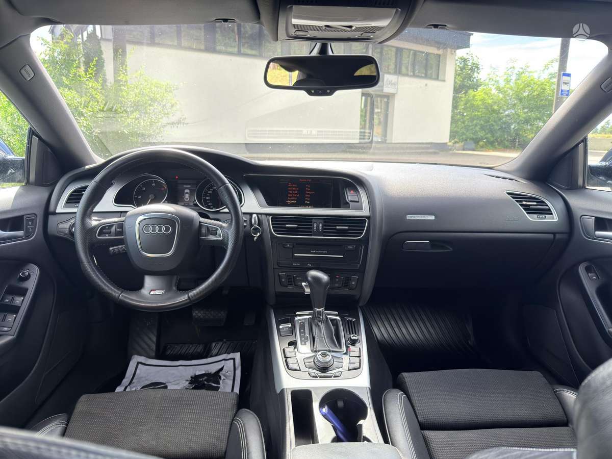 Audi A5, 3.0 l., Седан