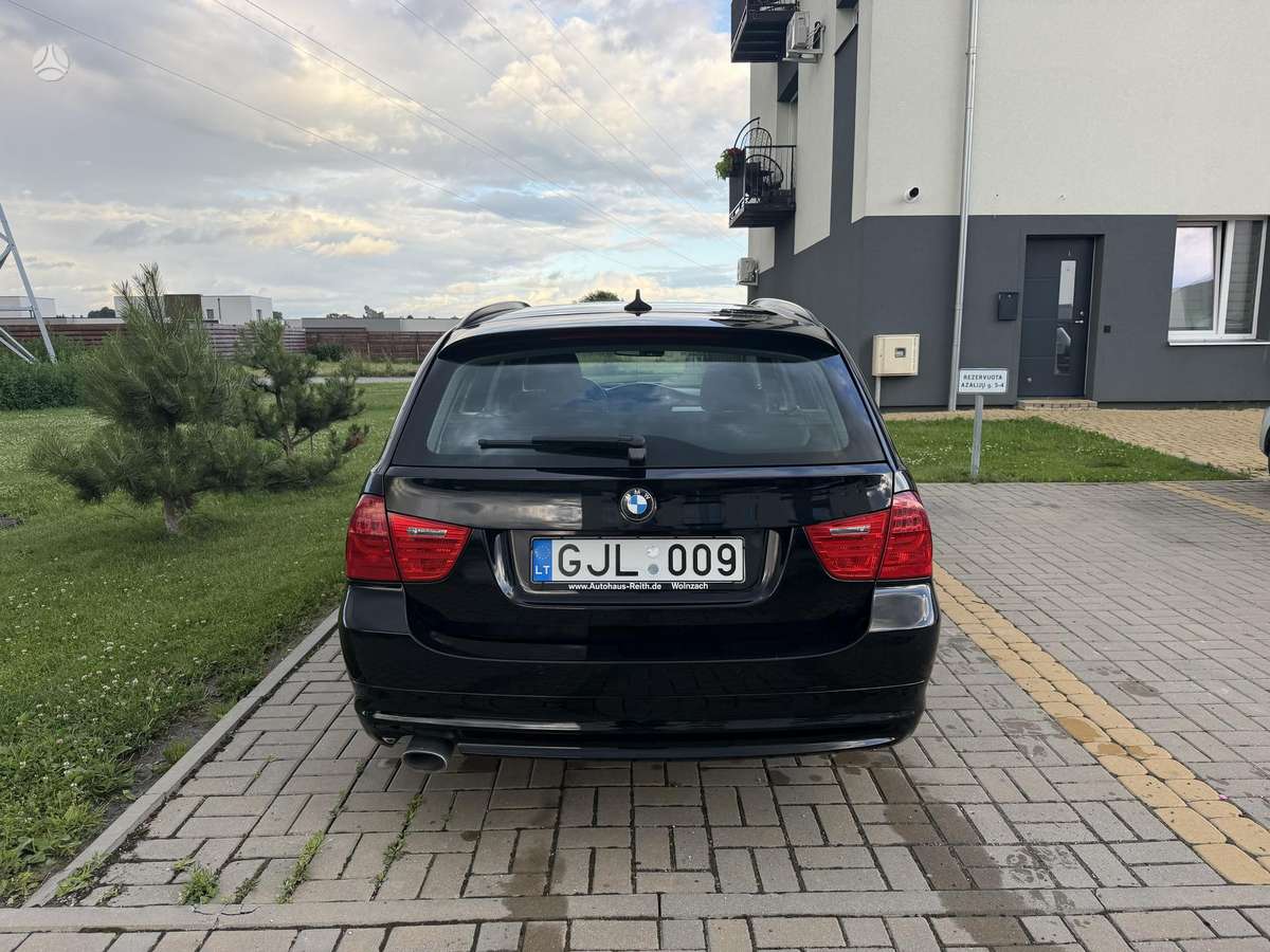 BMW 320, 2.0 l., universalas