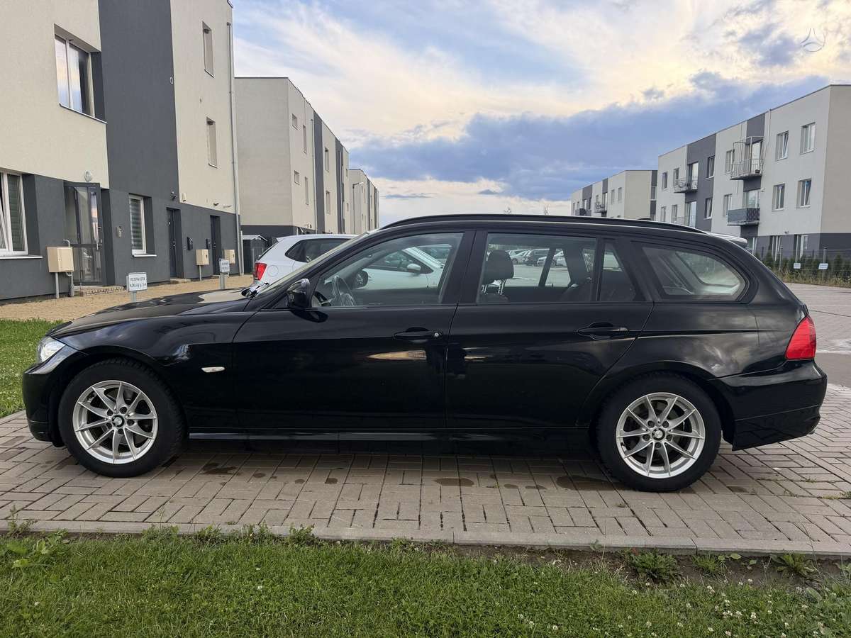BMW 320, 2.0 l., universalas