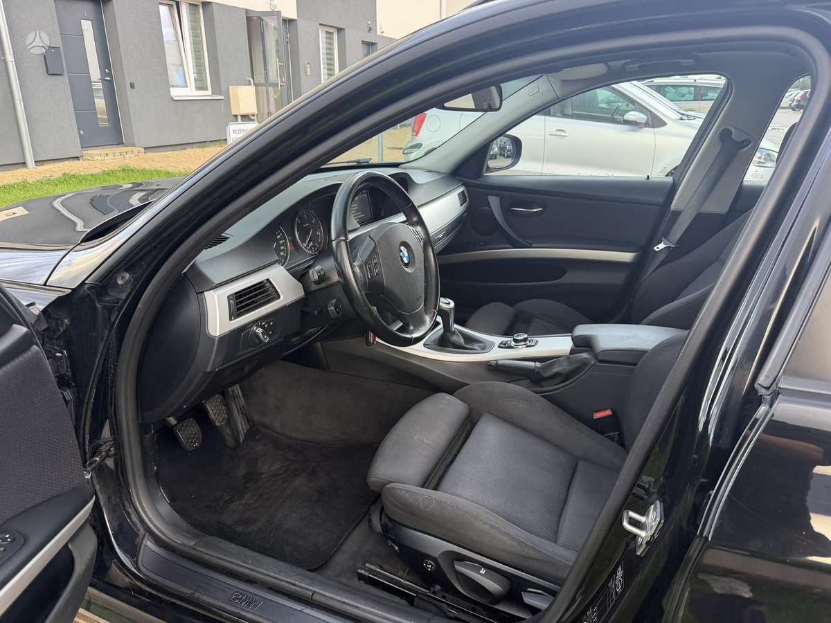 BMW 320, 2.0 l., universalas