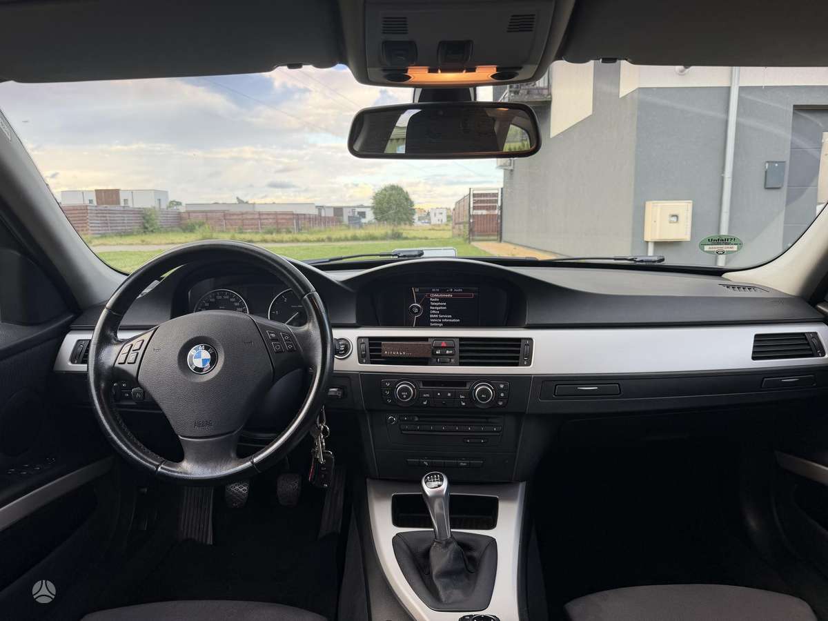 BMW 320, 2.0 l., Универсал