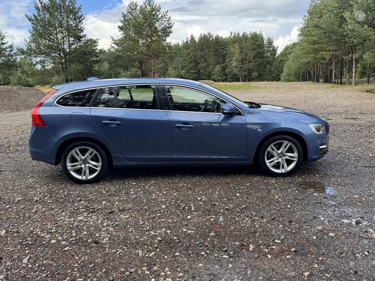 Volvo V60, 2.4 l., Универсал