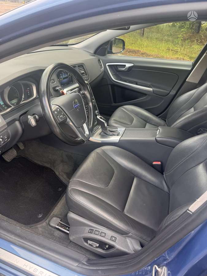 Volvo V60, 2.4 l., Универсал