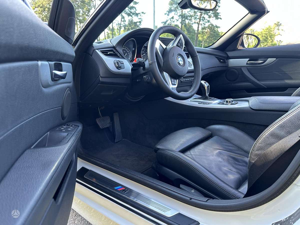 BMW Z4, 2.0 l., convertible