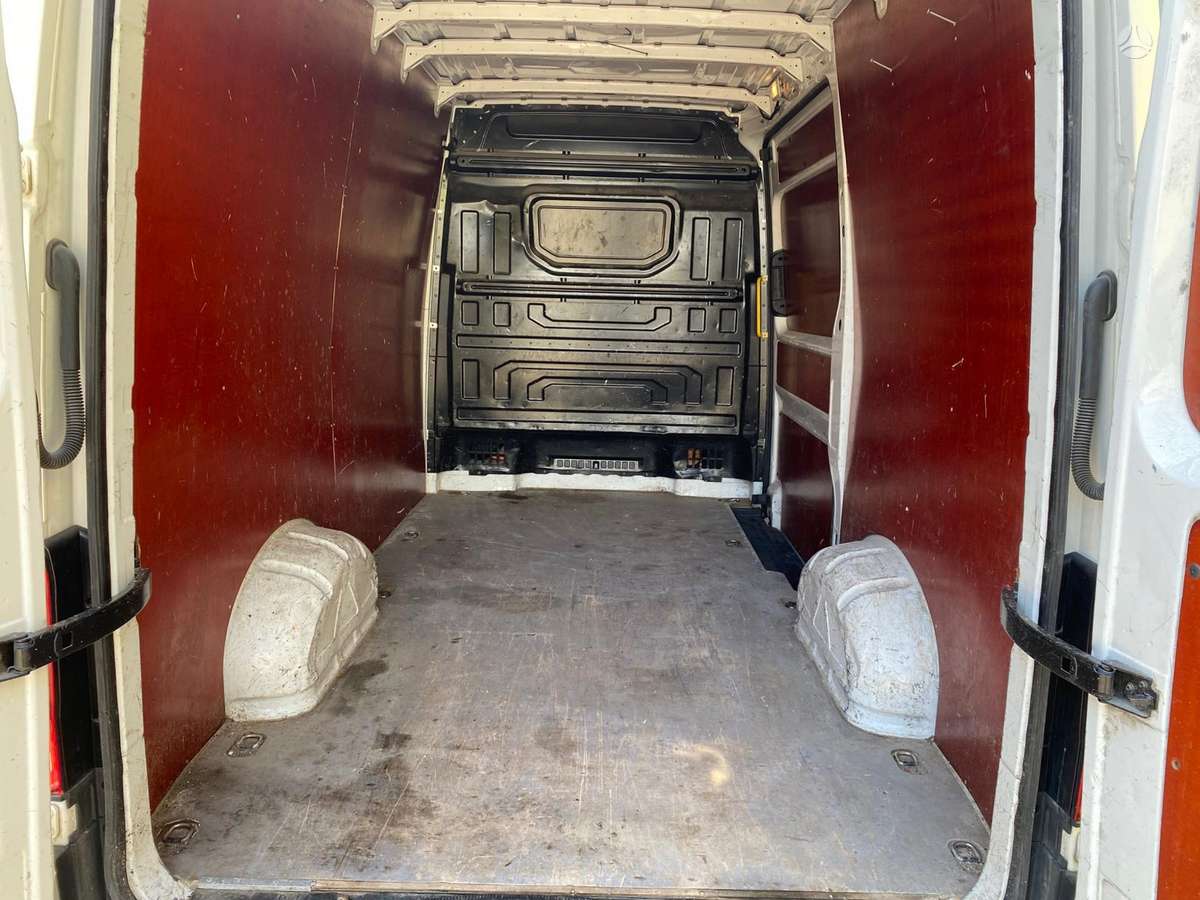 Volkswagen Crafter - 5