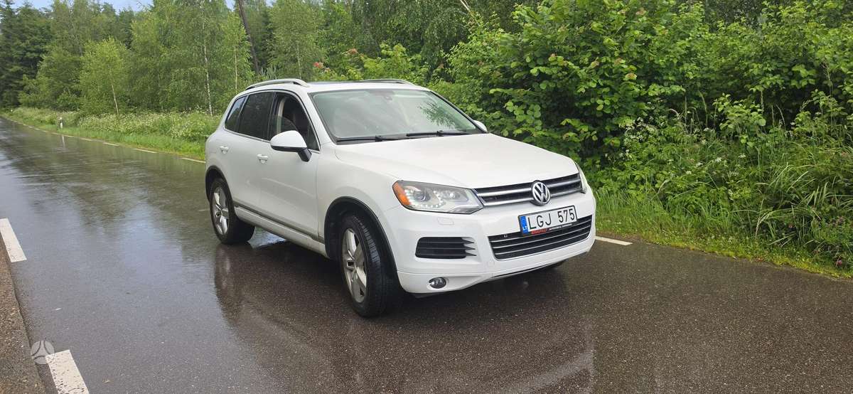 Volkswagen Touareg - 2