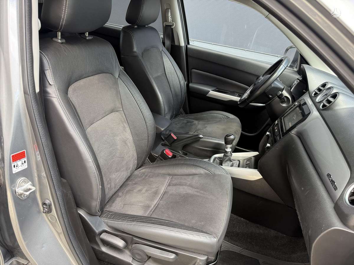 Suzuki Vitara - 12