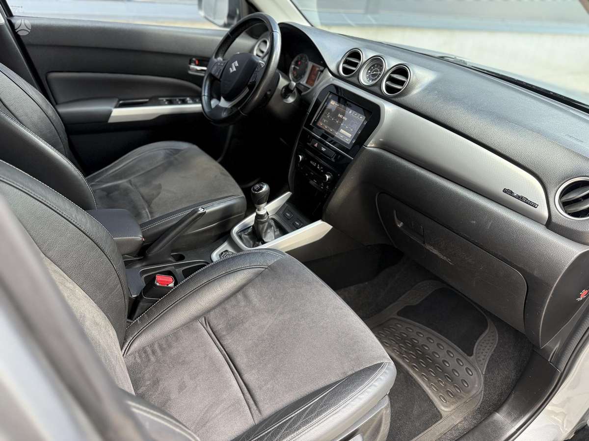 Suzuki Vitara - 10