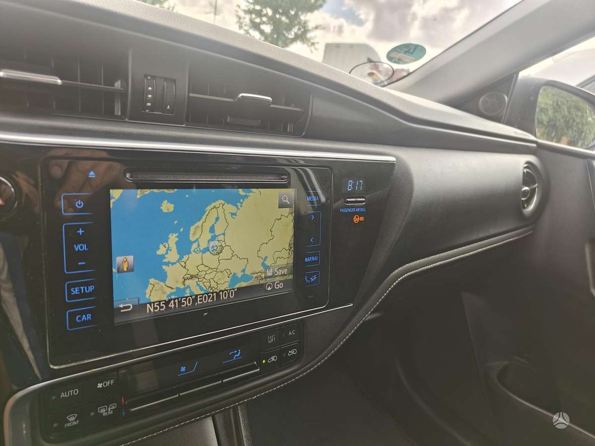 Toyota Auris - 12