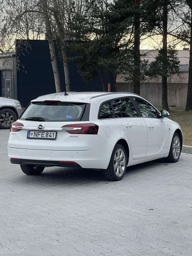 Opel Insignia, 2.0 l., Универсал