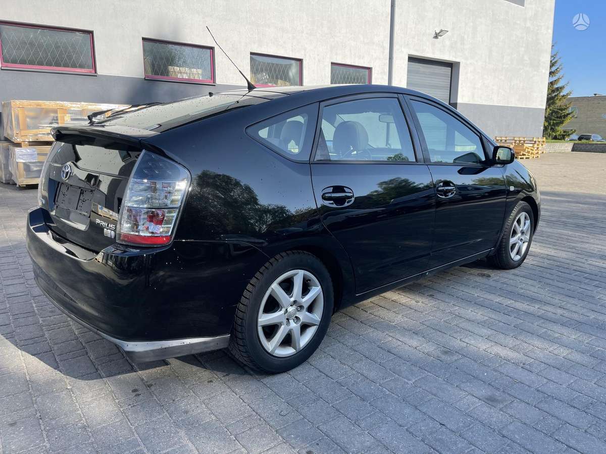 Toyota Prius - 6