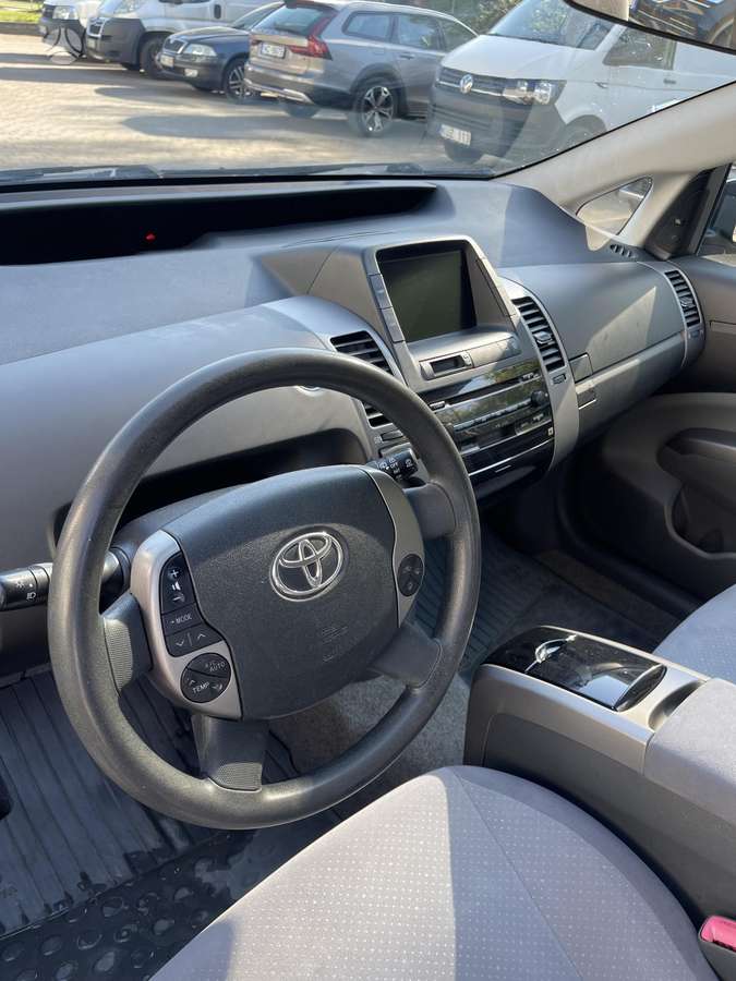 Toyota Prius - 11