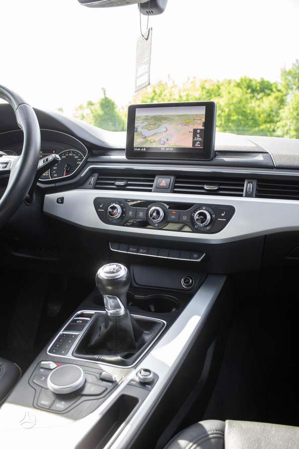 Audi A4, 2.0 l., universalas