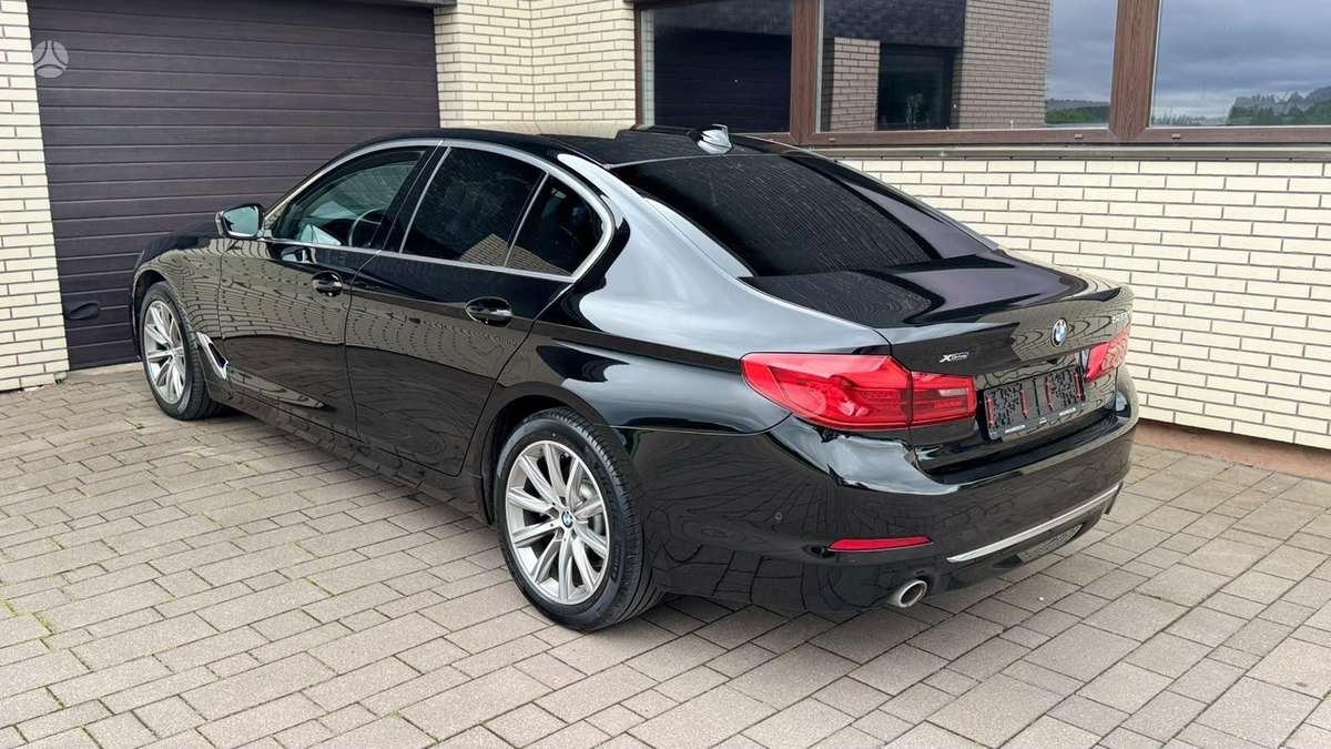 BMW 520, 2.0 l., Седан