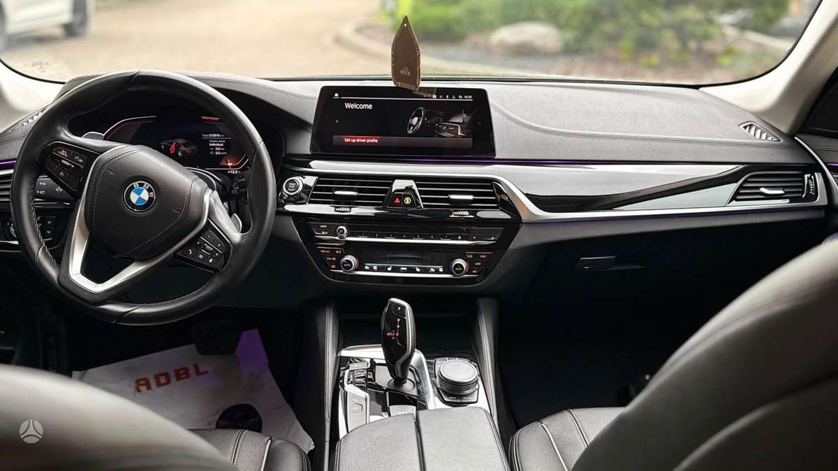 BMW 520, 2.0 l., Седан
