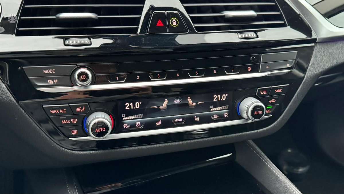 BMW 520, 2.0 l., Седан