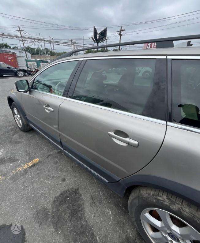 Volvo XC70, 3.2 l., wagon
