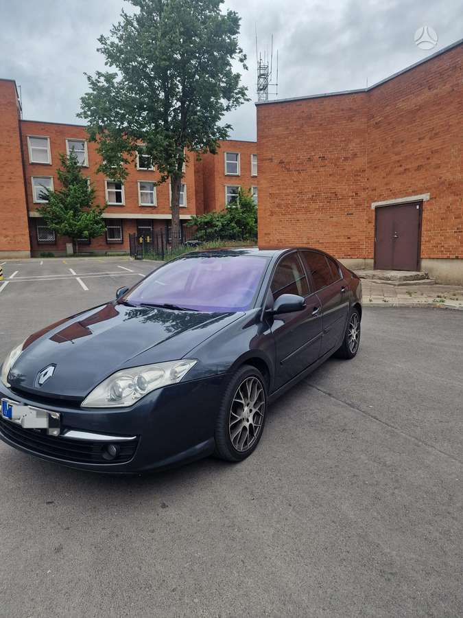 Renault Laguna - 1
