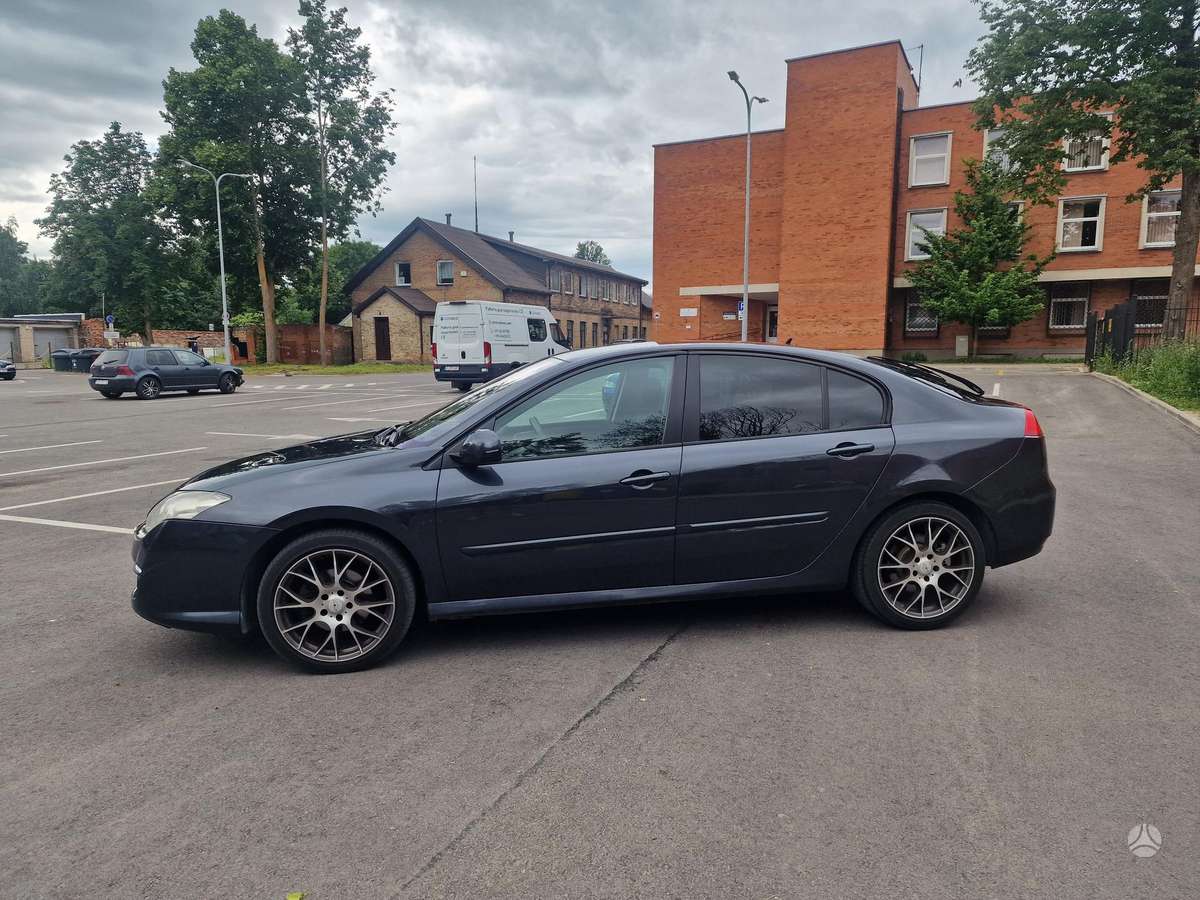 Renault Laguna - 3