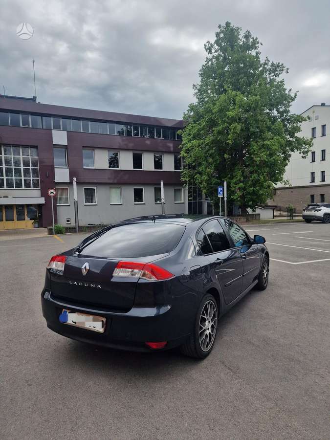 Renault Laguna - 5