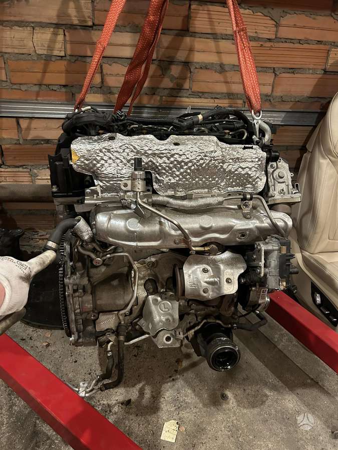 BMW 530, B47D20A, variklio detalės