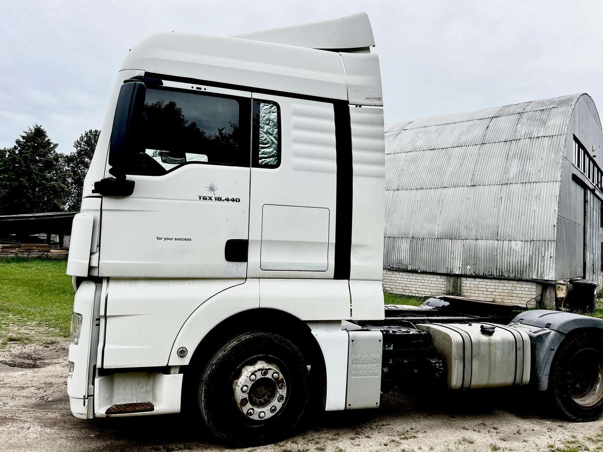 MAN TGA 18.440, double sleeper