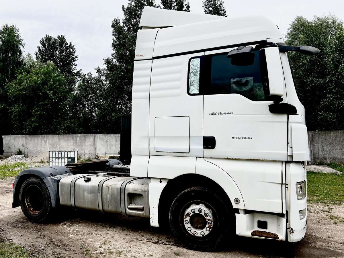 MAN TGA 18.440, double sleeper