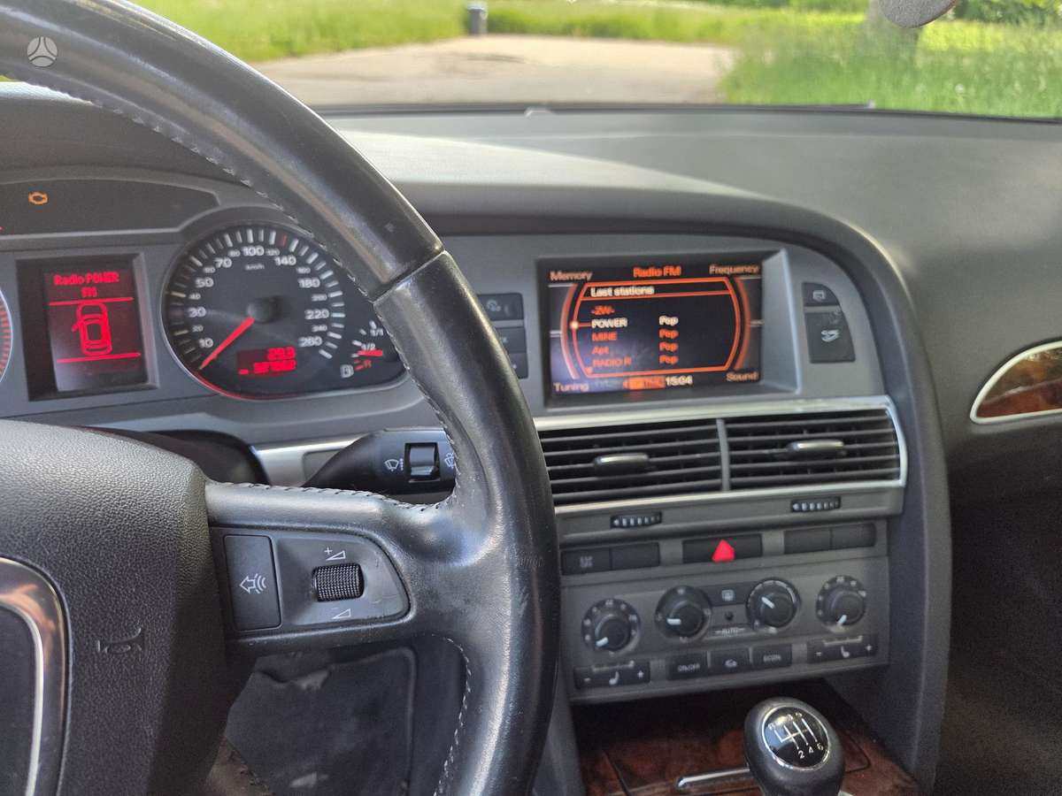 Audi A6, 2.0 l., Седан