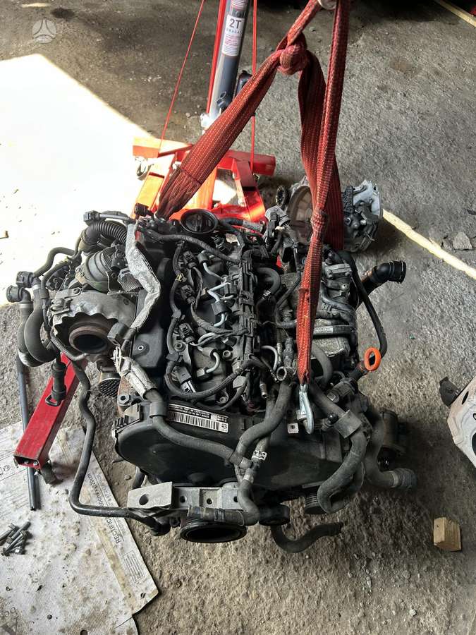Volkswagen Golf, CLH, engine parts
