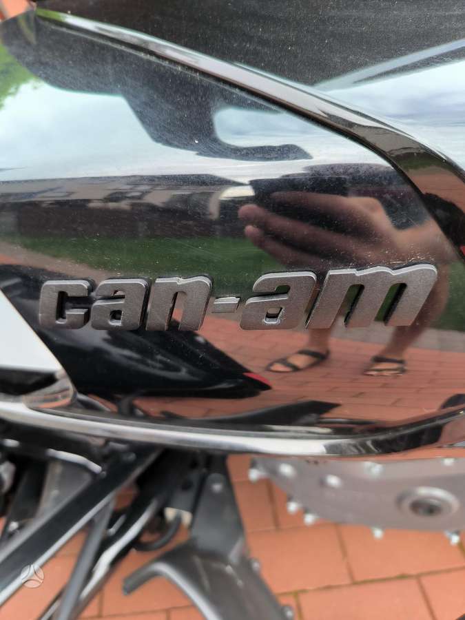 Can-Am Spyder 1330cc, трициклы