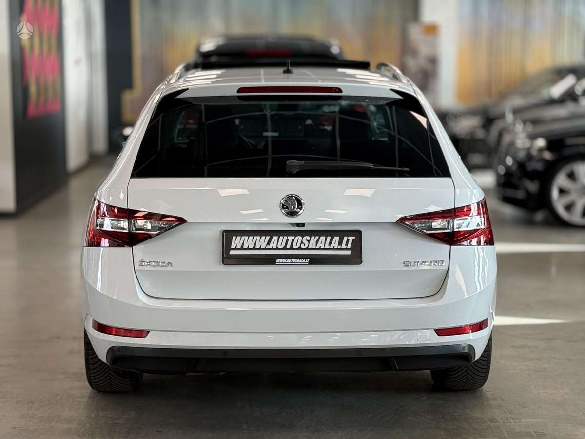 Skoda Superb, 2.0 l., wagon