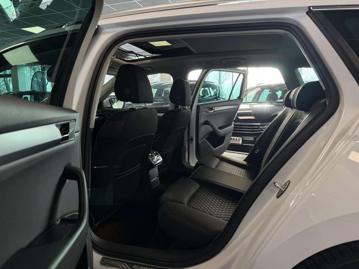 Skoda Superb, 2.0 l., wagon