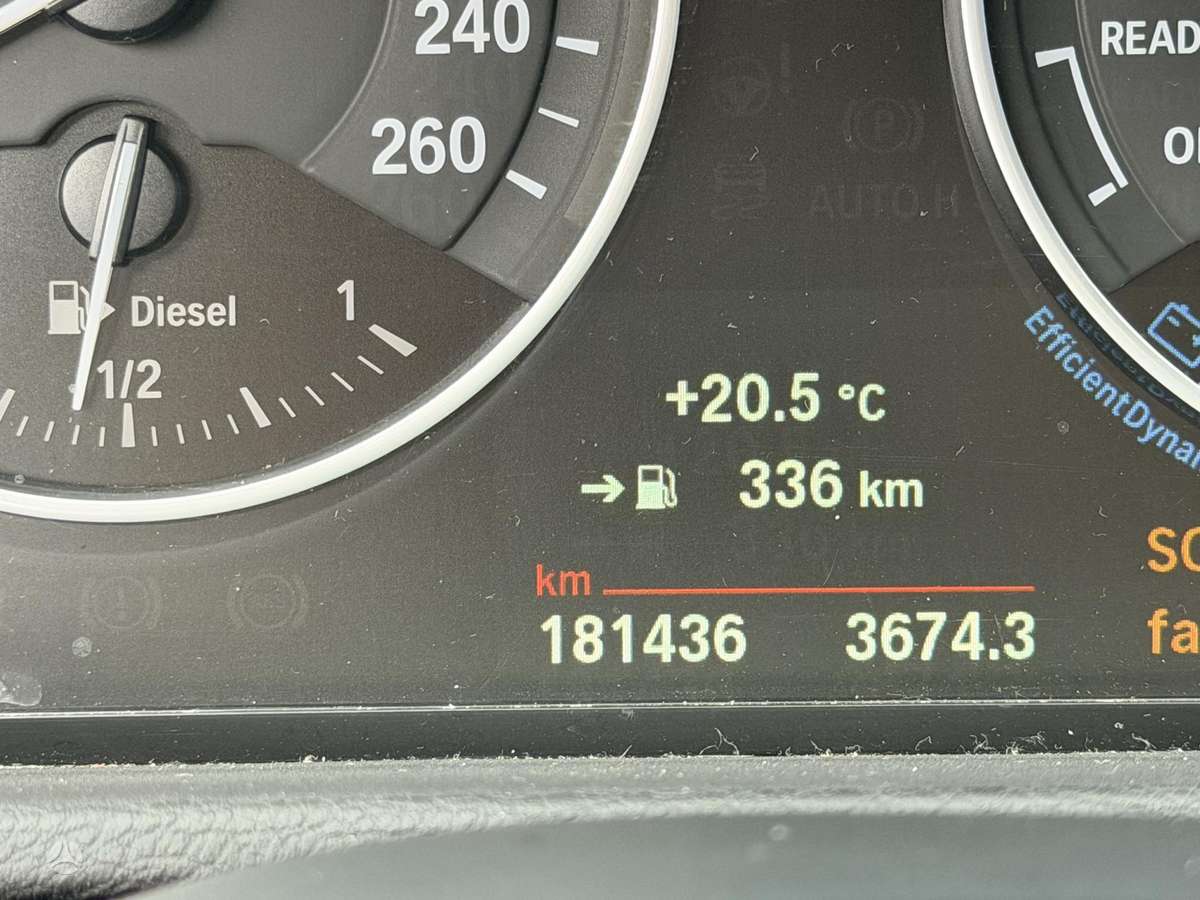 BMW X1, 2.0 l., off-road / crossover