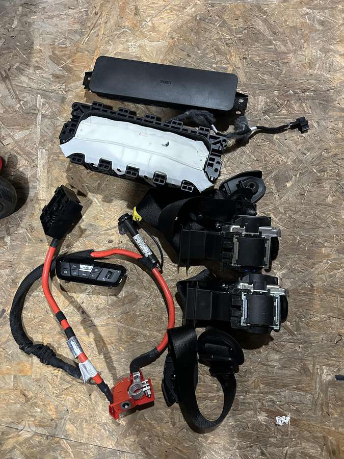 BMW 3 serija kėbulo dalys
