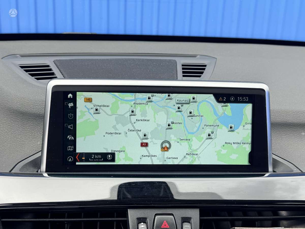 BMW X1, 2.0 l., off-road / crossover