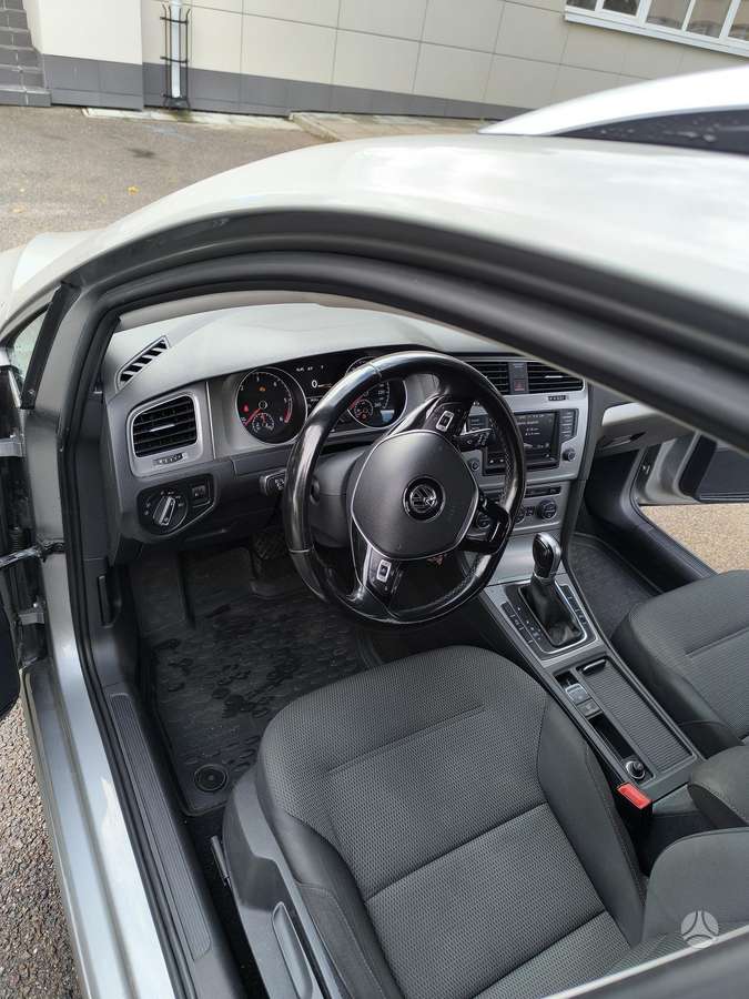 Volkswagen Golf, 1.6 l., Универсал