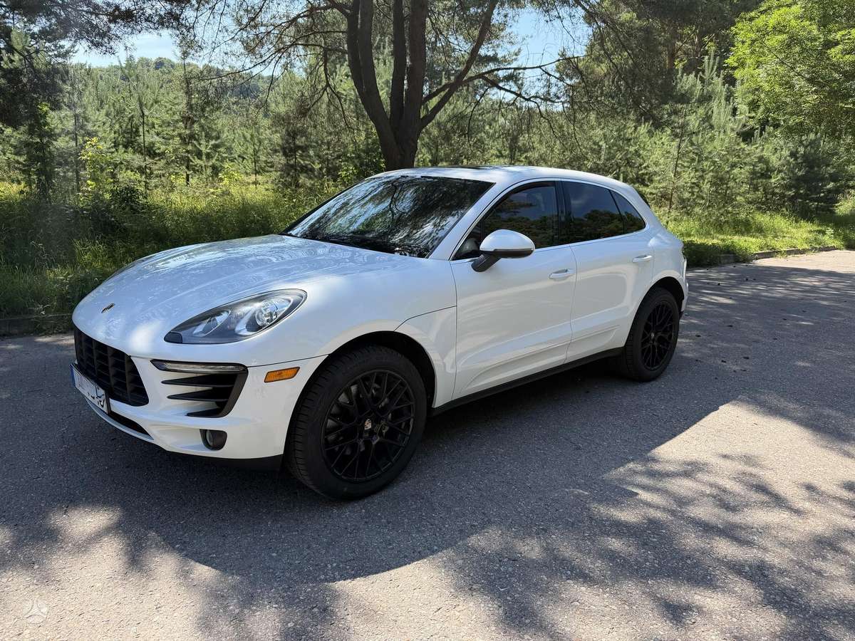 Porsche Macan - 1