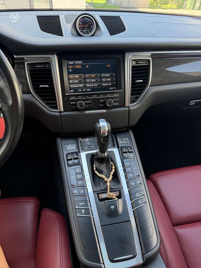 Porsche Macan - 9
