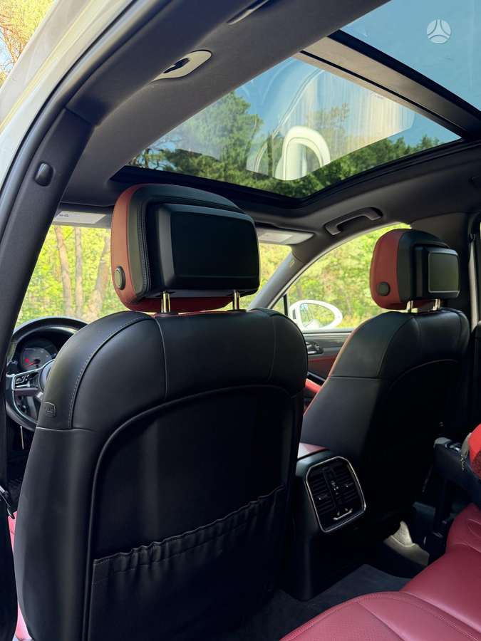 Porsche Macan - 12