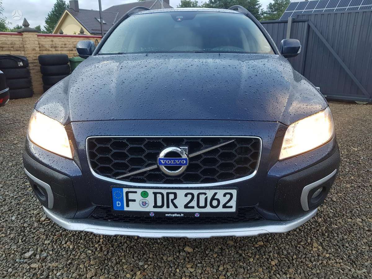 Volvo XC70, 2.0 l., wagon