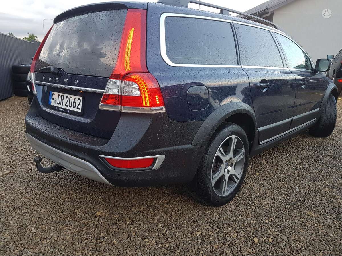 Volvo XC70, 2.0 l., wagon