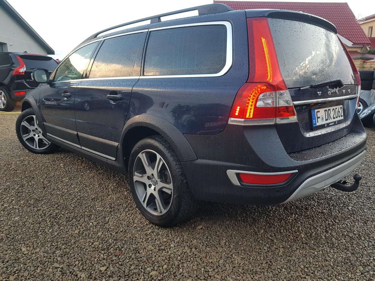 Volvo XC70, 2.0 l., wagon