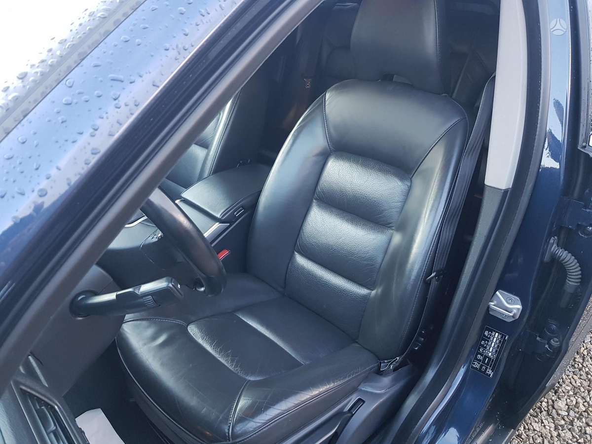 Volvo XC70 - 11