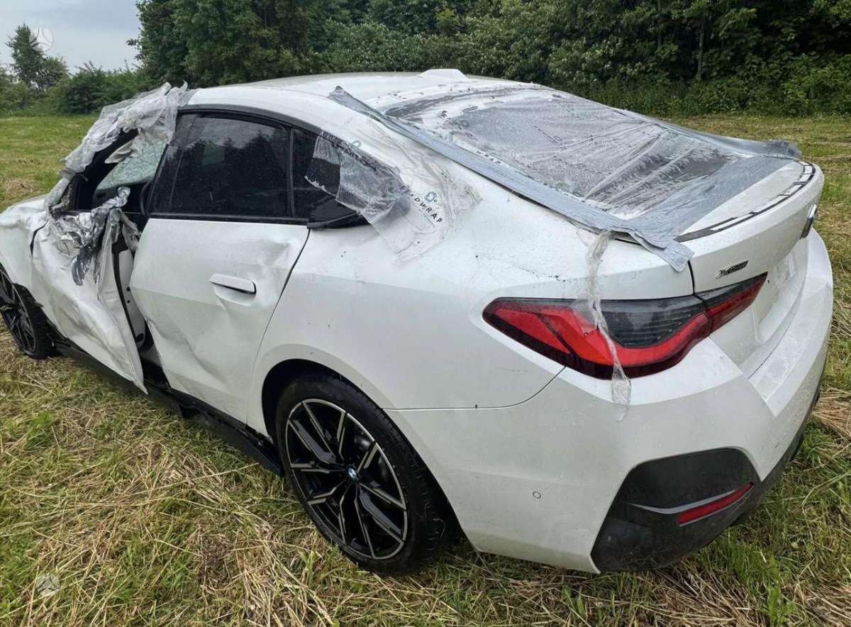 BMW 430 Gran Coupe Visas automobilis dalimis