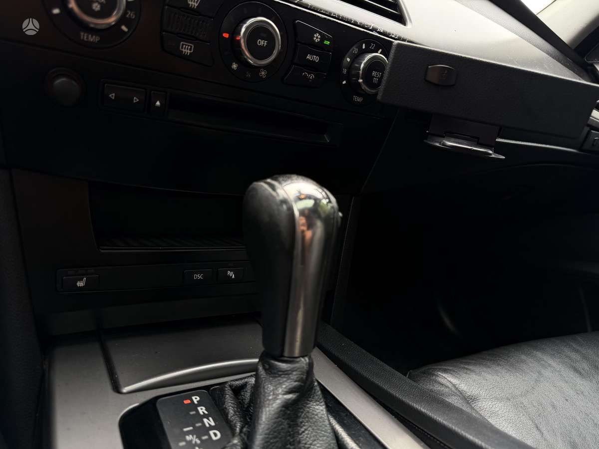 BMW 525, 2.5 l., Седан